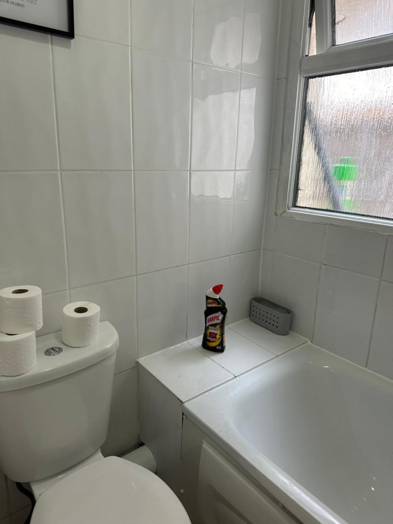 Amazing Ground Floor One Bedroom Apartment Forest Road 런던 외부 사진